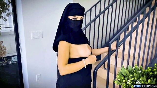 blowjob, milf, big ass - hijabi honey blowjob