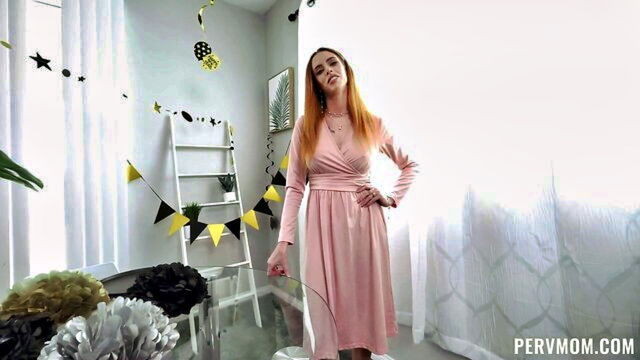 milf, wife, housewife - jessica aaren new year fuck