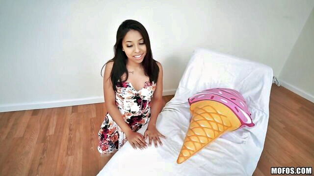 Jasmine Summers - jasmine summers anal Mofos
