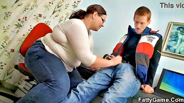 voluptuous educator entices and beds well endowed hunk with large penis : Grandma Friends