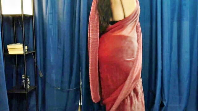 aunty hot, aunty sex, 18 year old indian girl - indian aunty sex videos