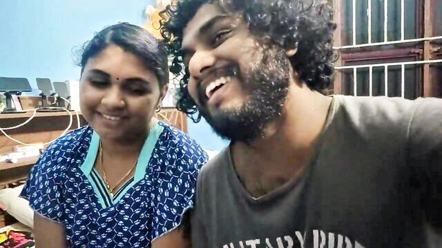desi couple sex video : Vaigavarun45