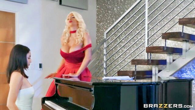 Nicolette Shea, Jade Baker - nicolette shea and jade baker lesbian