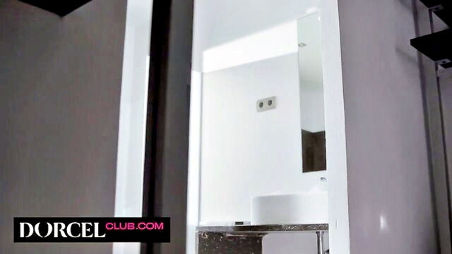 Penelope Cross - penelope cross massage DorcelClub