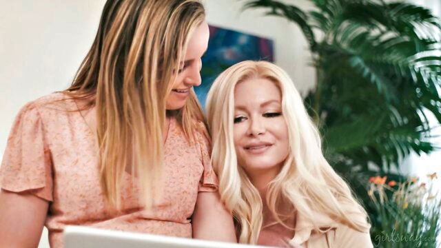 Serene Siren - lesbian porn with serene siren