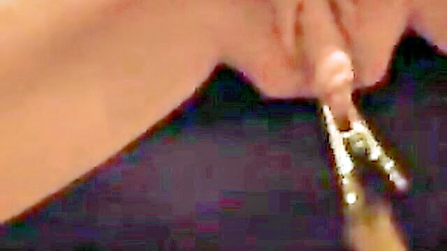 amateur tied to a chair and to pleasure an older woman