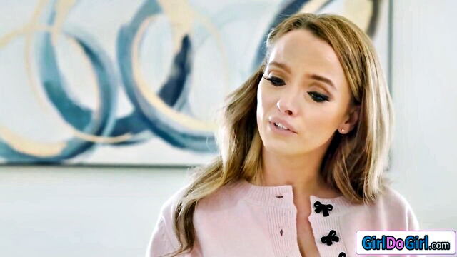 Natalie Brooks - lesbian facesitting video