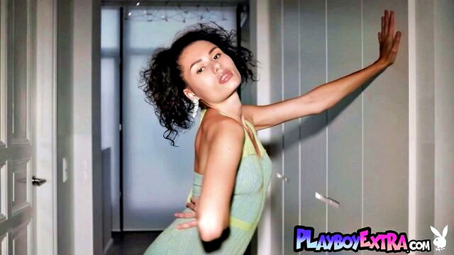 Layla Balan - layla banan striptease