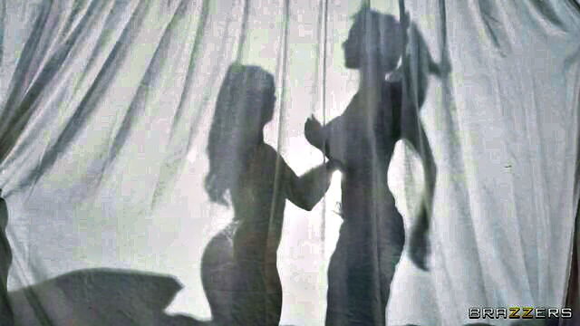 Sinatra Monroe, Ariana Starr, Nikki Sexx, Kissa Sins, Coco Rains, Amber Jayne, Aria Banks, Alexis Tae, Skye Blue, Kendra Sunderland, Leila Lewis, Jennifer Dark, Kendall Karson, Abigaiil Morris, Nicole Doshi, Luna Star, Bailey Brooke, Lisa Ann - ariana starr and lisa ann Brazzers