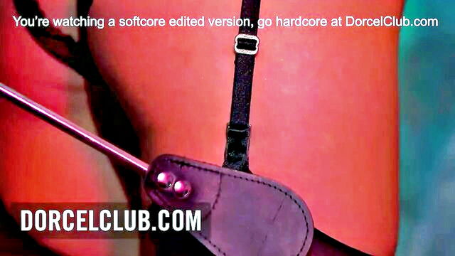Alyssa Reece, Alexis Crystal, Clea Gaultier - mariska domination DorcelClub
