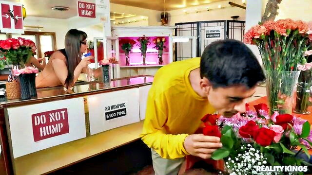 Lexi Luna, Jordi El Nino Polla - lexi luna blowjob RealityKings