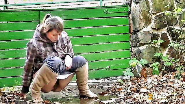 plaid shirt teen pee : Got 2 Pee