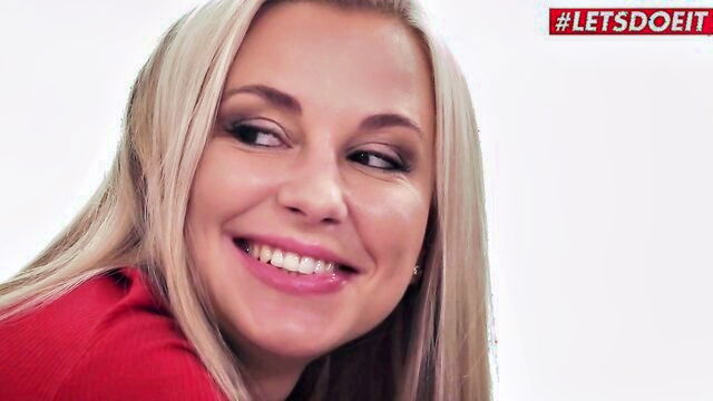 czech lesbian sex video : LETSDOEIT