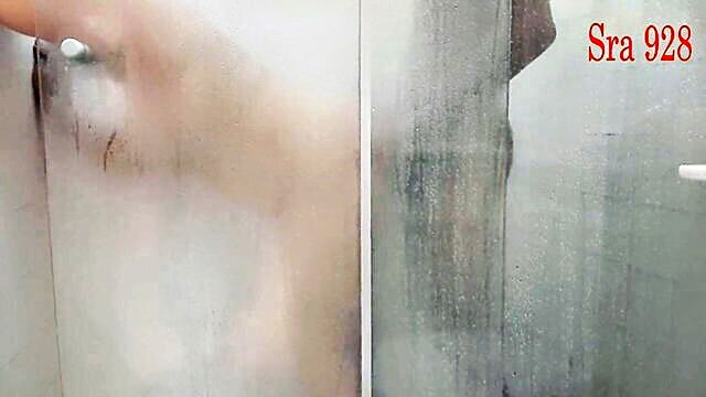 pussy, boobs, milf - rola shower naughty novinho