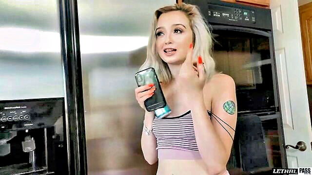 lexi lore - cheesy lexie lore action