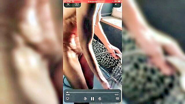 amateur cougar, 60 fps, 60 grannys - sizzling mature caregiver in the bathroom