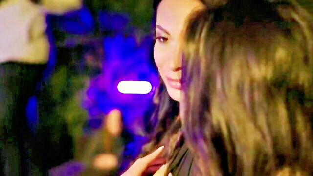 ginebra bellucci, nikita bellucci, clemence audiard - anissa kate solo