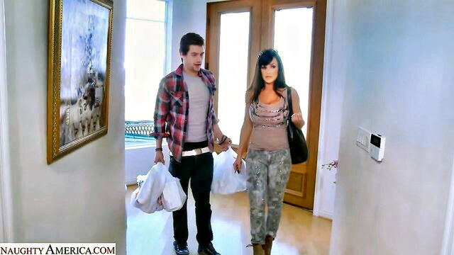 Lisa Ann, Lisa - lisa ann milf show