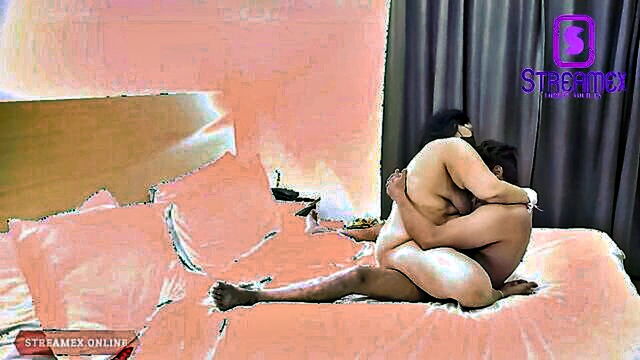 indian stepmothers ample derriere gets the attention of her stepson : streamex
