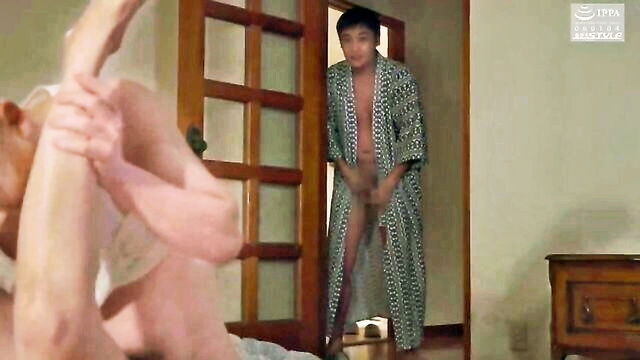 housewives, mature, hardcore - japanese hotel group sex