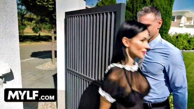 sasha rose - mylf tiny milf