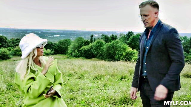 luke hardy - nude blonde black stockings