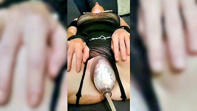 Rod Rob - amateur girl with amazing pumped pussy gets fingered to climax Rod Rob
