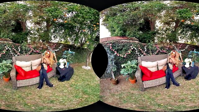 mia maffia - big cock shemale solo vr