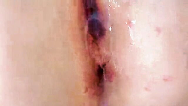stepsister gets cum inside her vagina : EllyPeach