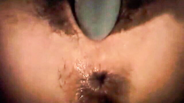 classic housewife blowjob : Tabu Film