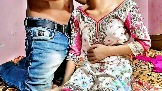 punjabi lad accused of robbery pleasures a 18 year old indian lass with eroticism in her trousers in an explicit video : Your Kavita Bhabhi