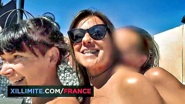 Caro La Petite Bombe - amateur swingers french mature tits and deep throats xillimite