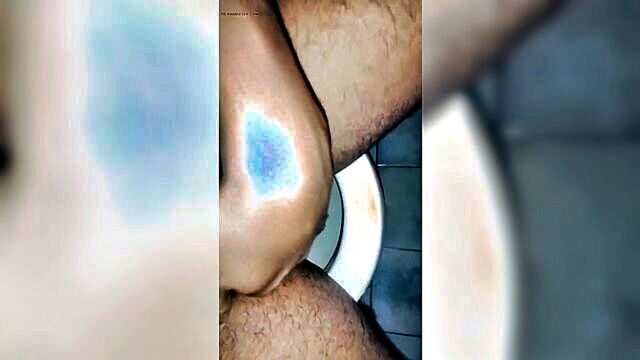 gay men share bathroom in amateur video : Home cast