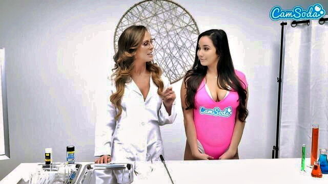 Cherie Deville, Karlee Grey - karlee grey squirts CamSoda