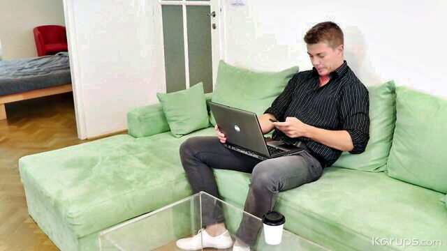 karupsolderwomen, masturbate, petite - caroline ardulino foot job