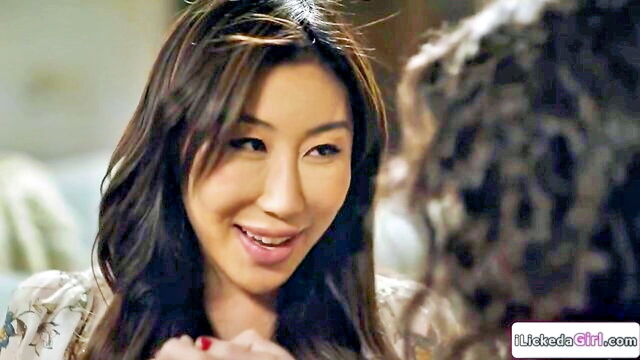 nicole doshi - latina lesbian porn