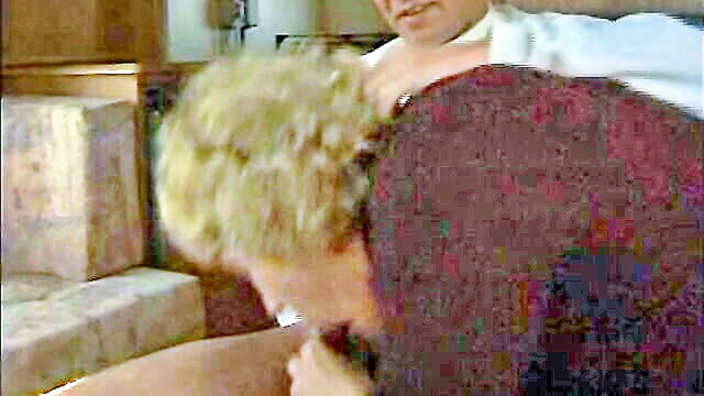 milf fucks in car hardcore titsitting and deep throat blowjob : Nightclub Videos