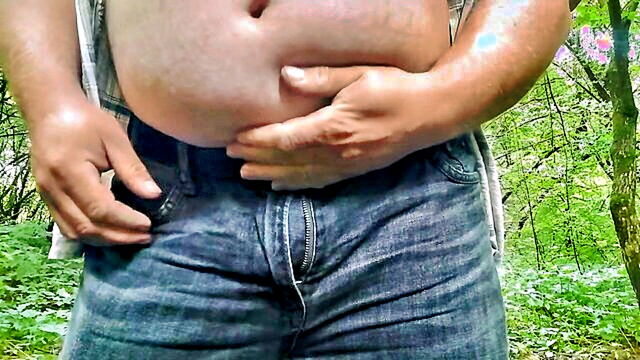 balding daddy bear enjoys outdoor fuck with hot gay man in forest : BysiekBear