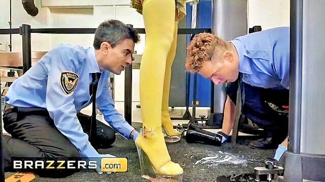 scarlett alexis - two security guards notice scarlett alexis big tits and deepthroat skills