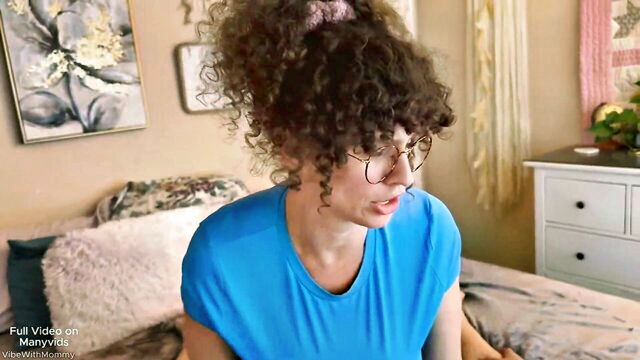 Vibewithnoodles, vibewithmolly - mature mom big boobs Vibewithmommy