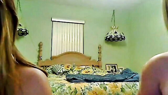 amateur teens show ass and tits : All Of Gfs