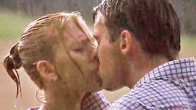 scarlett johansson hot scenes : Seema875