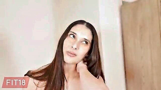 aria sloane creampie : Fit18