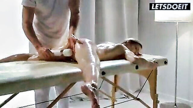 Max Fonda, Nesty - nasty massage scene The White Boxxx