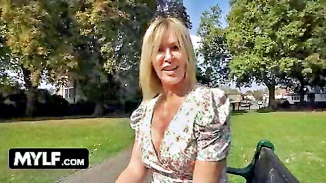 Dirty Dog, Summer Rose - british sugar baby MYLF Official