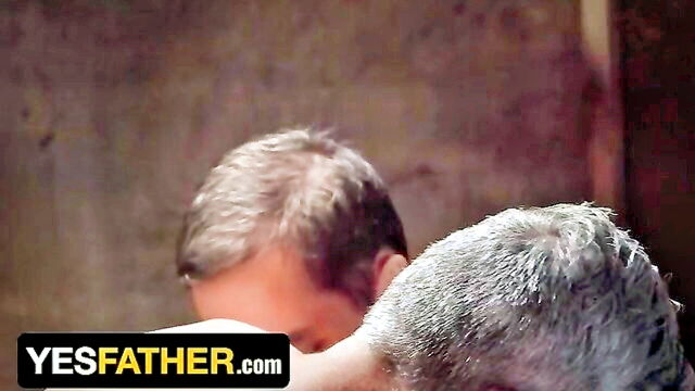 marcus rivers - gay priest twerks