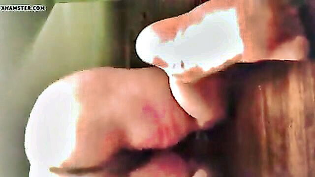 authentic homemade video of a mature fat woman : mya32