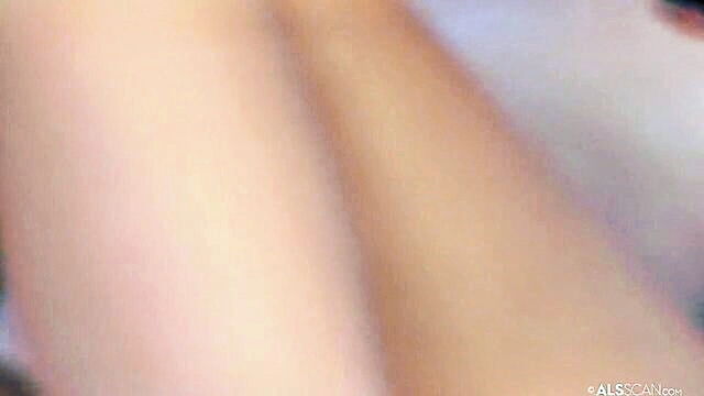 teen girls are grooling   get ready to upload some jam! : hills_eriberto