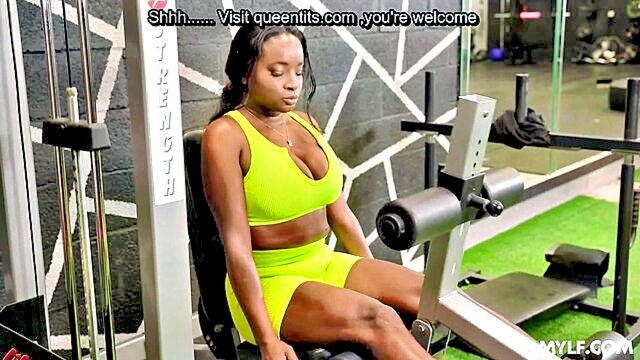 Naomi Foxxx - interracial sex with a curvy black milf in the fitness center
