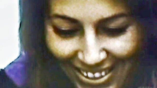 cute girl eating pussy